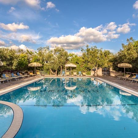 Albergo Il Giardino Foce Varano Bagian luar foto
